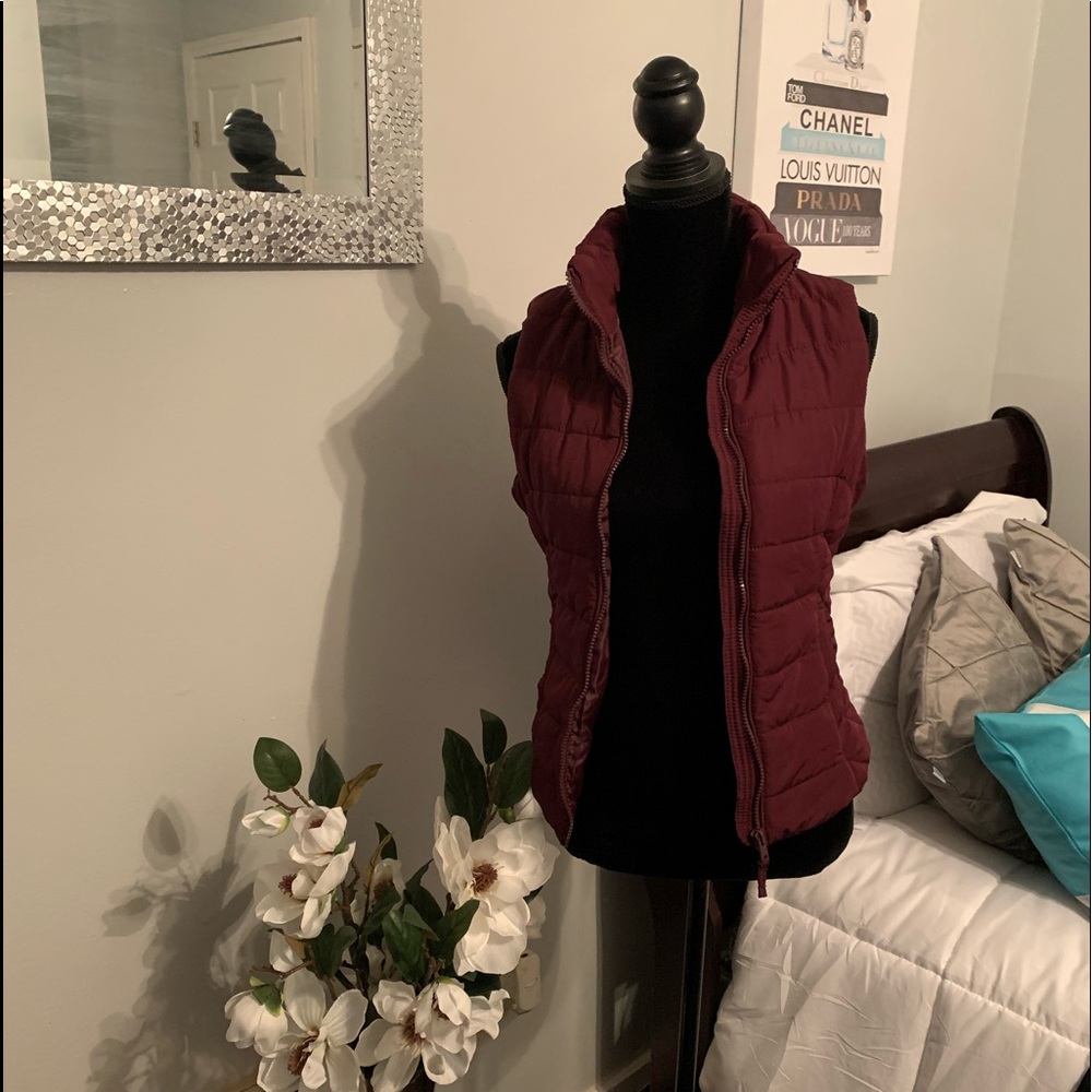 Aeropostale Puffed Vest